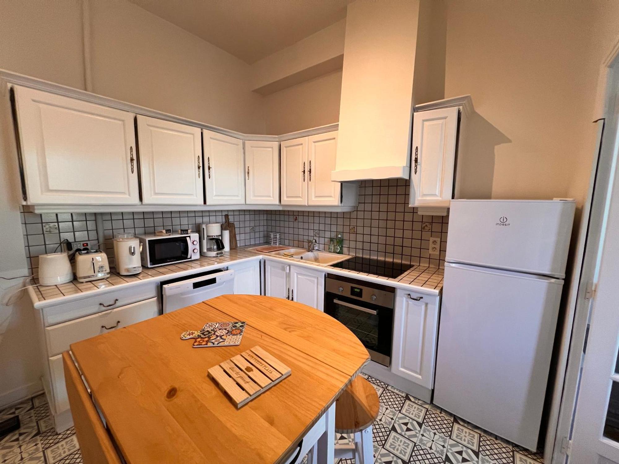 La Colbertine - Charming Apartment In Place Colbert Rochefort  Exteriér fotografie